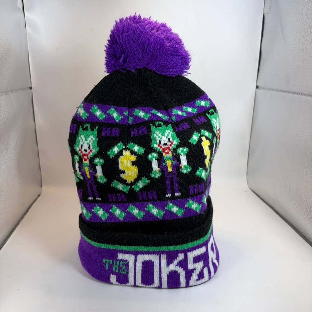 DC Comics The Joker 8-Bit Pixel Art Beanie Pom Pom Knit Hat Purple Black OS